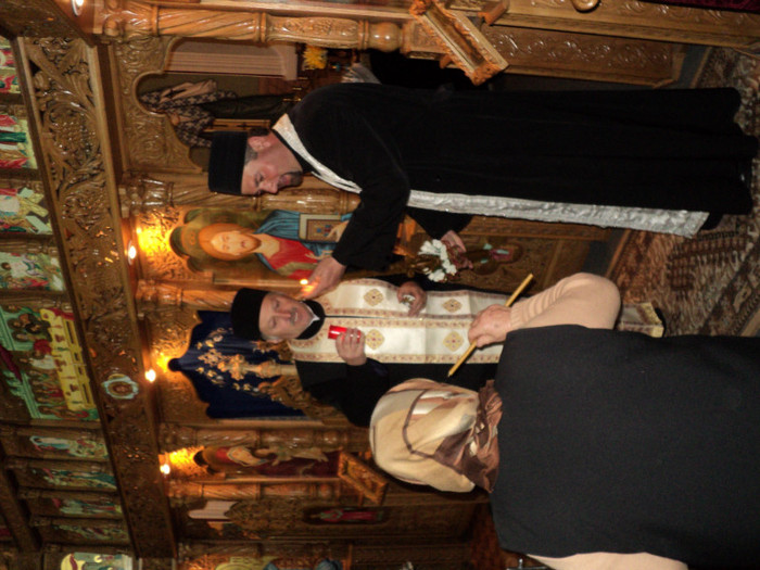 DSC05809 - Diverse slujbe din saptamana patimilor pana la Izvor 2011