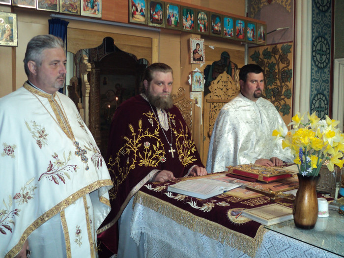 DSC05941 - Diverse slujbe din saptamana patimilor pana la Izvor 2011