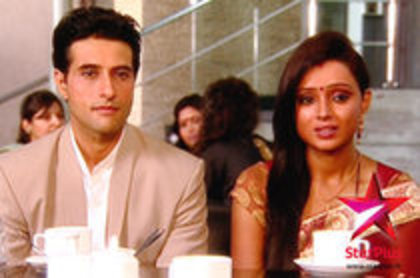 51896096_SGVYBRS2 - angini