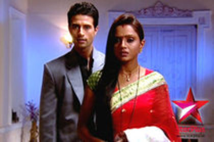 51896098_FHWZTCQ2 - angini