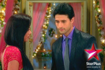 52046067_QHXEHIO2 - angini