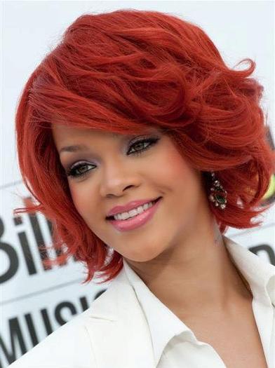426451_167116356739161_101541949963269_236223_1583866531_n - Rihanna