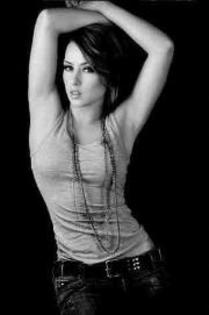 394169_228225973920715_227738653969447_522634_1863270387_a - Sofia Lama Stamatiades