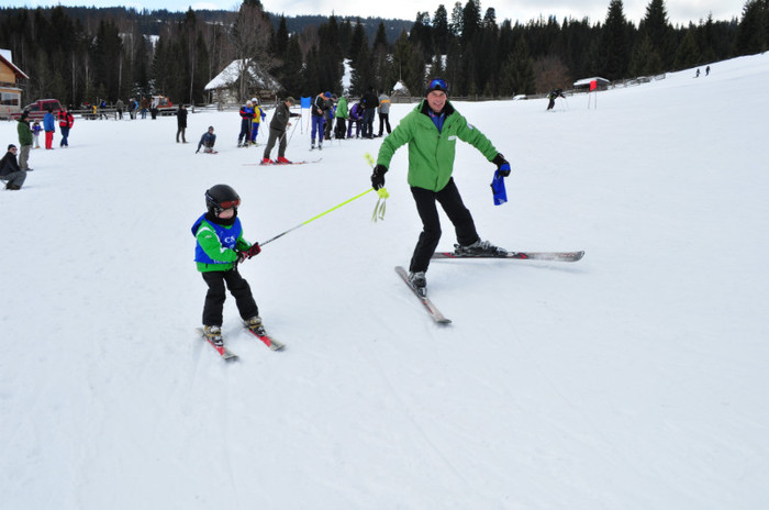 Ne pregateam de urcat la START - Poze de la orele de ski si restul