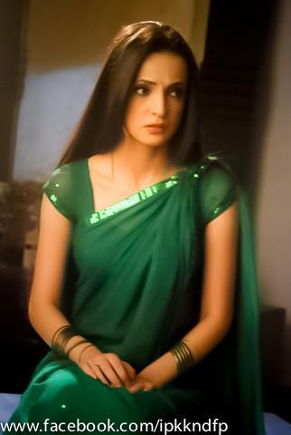 7 (14) - Iss Pyaar Ko Kya Naam Doon - Picture Gallery