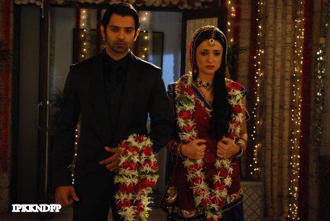 1 (5) - Iss Pyaar Ko Kya Naam Doon - Arnav-Khushi And The Wedding