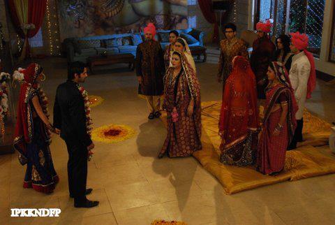 1 (19) - Iss Pyaar Ko Kya Naam Doon - Arnav-Khushi And The Wedding
