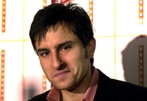 Si ce ai tipat asa?:)) Chiar arat a sperietoare de ciori....?=))