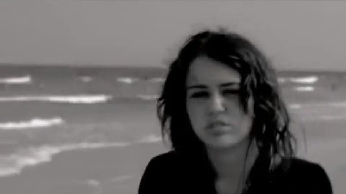 x. Nuu Maa` Enervaa` , Stiuu` Karathee` Si Te Facc` Praff