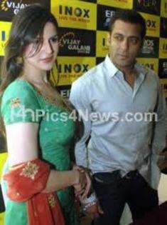 images (12) - Zarine Khan and Salman Khan