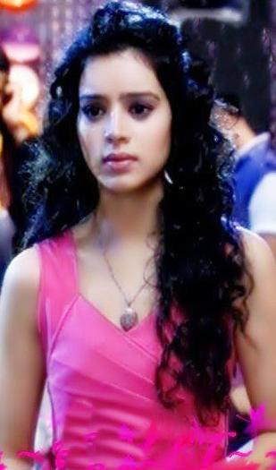 419023_301483089909416_185071281550598_893681_1053992266_n - SUKIRTI KHANDPAL 2