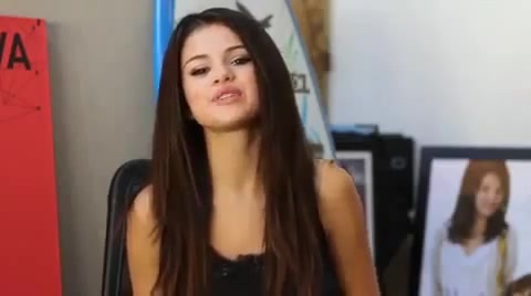 Talking Your Tech  - Selena Gomez interview 2012_2 008