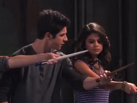 Wizards Of Waverly Place - Juliet Comes Back! - Wizards vs. Everything 011