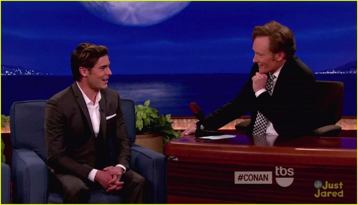 zac-efron-conan-05 - Sings Barbara Ann with Conan O Brien