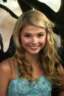 images (7) - stefanie scott