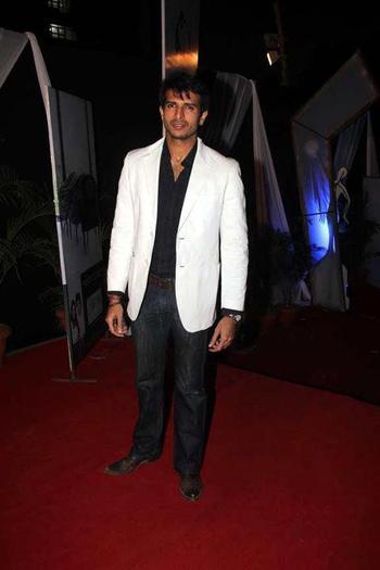 In cautarea fericirii in Love [293]