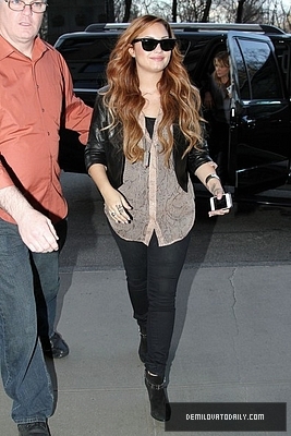 Demi (2) - Demitzu - 08 03 2012 - Arrives back at her hotel in New York City