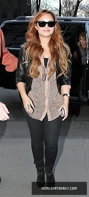 Demi (3) - Demitzu - 08 03 2012 - Arrives back at her hotel in New York City