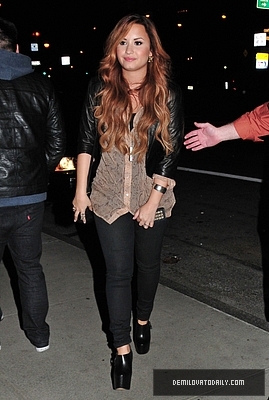 Demi (6) - Demitzu - 08 03 2012 - Heads to an office building in New York City