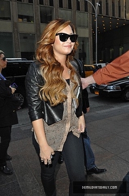 Demi (4) - Demitzu - 08 03 2012 - Arrives at the Conde Nast Building in New York City