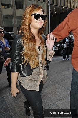 Demi (6) - Demitzu - 08 03 2012 - Arrives at the Conde Nast Building in New York City