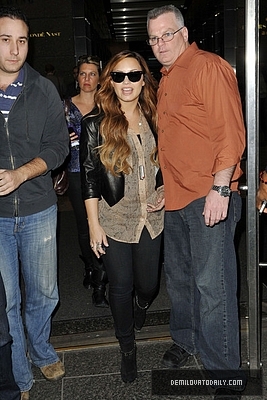 Demi (14) - Demitzu - 08 03 2012 - Arrives at the Conde Nast Building in New York City