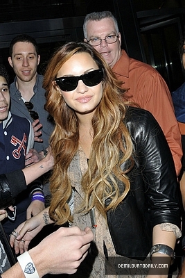 Demi (19) - Demitzu - 08 03 2012 - Arrives at the Conde Nast Building in New York City