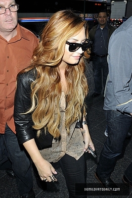 Demi (20) - Demitzu - 08 03 2012 - Arrives at the Conde Nast Building in New York City