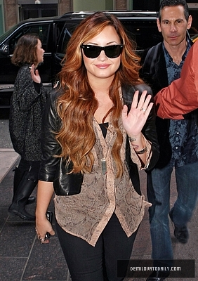 Demi (24) - Demitzu - 08 03 2012 - Arrives at the Conde Nast Building in New York City