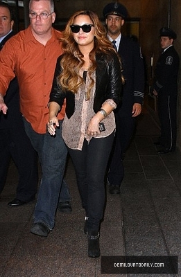 Demi (2) - Demitzu - 08 03 2012 - Leaves her hotel in New York City