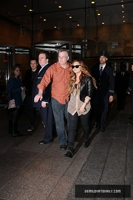 Demi (26) - Demitzu - 08 03 2012 - Leaves her hotel in New York City