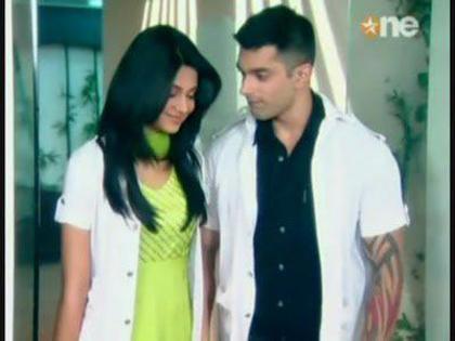 426168_115792738548825_100003542989903_55517_863265877_n - xxArmaan and Ridhimaxx