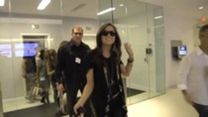 Demi Birthday Cambio 2010 (37)