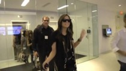 Demi Birthday Cambio 2010 (38)