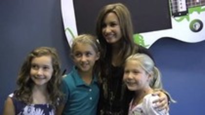 Demi Birthday Cambio 2010 (892)