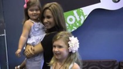 Demi Birthday Cambio 2010 (1132)