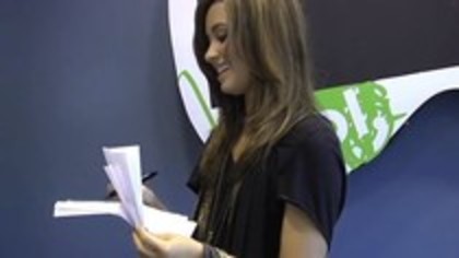 Demi Birthday Cambio 2010 (1215)