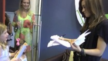 Demi Birthday Cambio 2010 (1233)