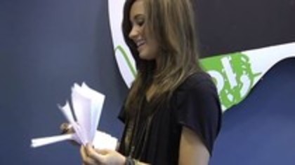 Demi Birthday Cambio 2010 (1337)