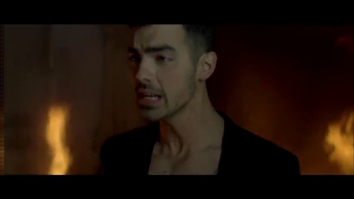 ╫ Si daca eu voi pierde o vei castiga ca sotie pe Casandra .. - Oo Thriller oO