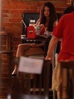 Vreau s arepet pt k am gasit melodia perfecta...