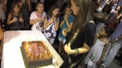 Demi Birthday Cambio 2010 (1540)