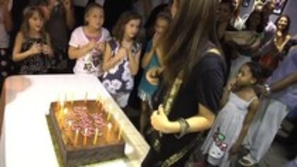 Demi Birthday Cambio 2010 (1543)