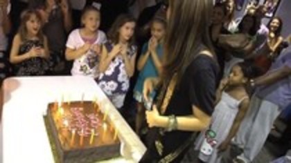 Demi Birthday Cambio 2010 (1545)