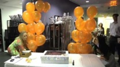 Demi Birthday Cambio 2010 (1824)