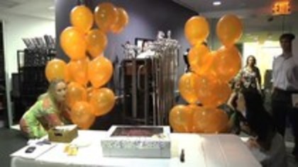 Demi Birthday Cambio 2010 (1825)