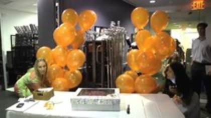 Demi Birthday Cambio 2010 (1830)