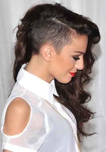 406401_160834500700680_101541949963269_221449_424638438_n - Cher Lloyd