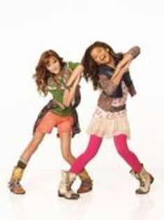 44521645_YWNNJVOUO - poze shake-it-up
