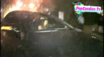 Demi Lovato In Hot Pink Dress Honks Horn (172) Demi Lovato In Hot Pink Dress Honks Horn (172)